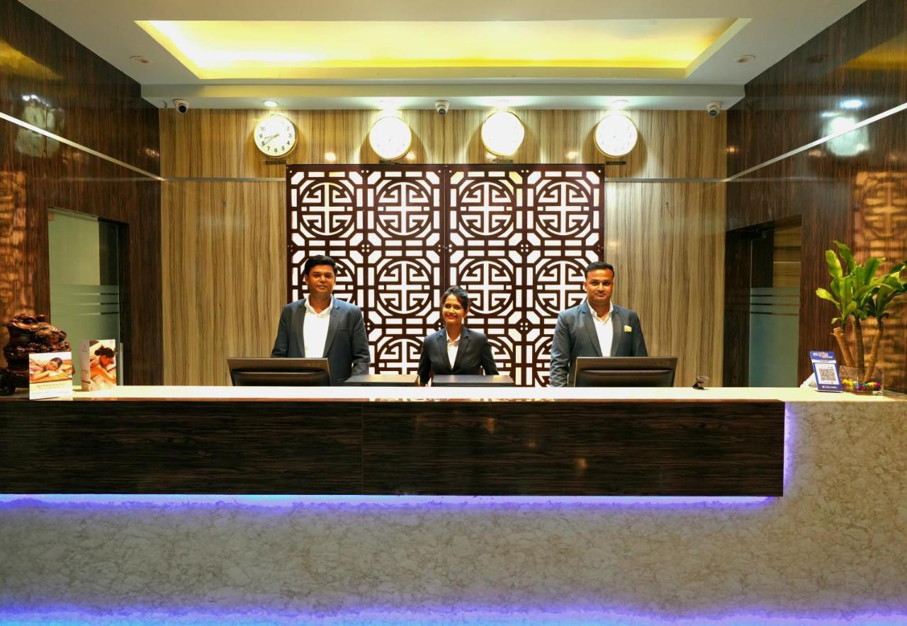 Aristocrat Hotel Kalkutta Kültér fotó